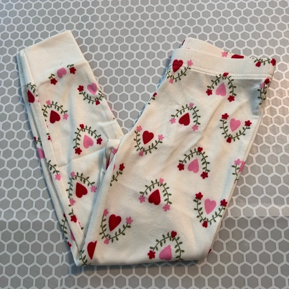 NWT Old Navy Kids Heart Print Pajama Set - Cream with Pink & Red Hearts Size S